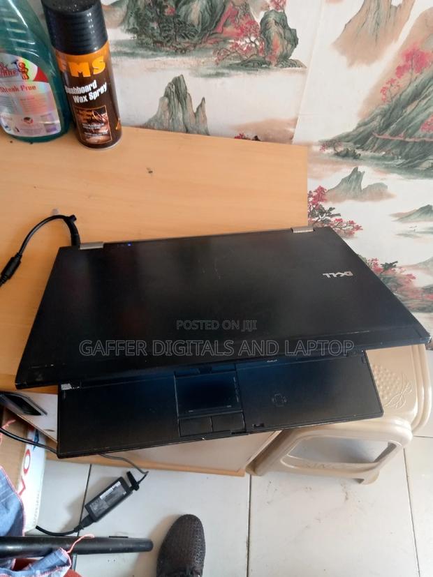 Laptop Dell Adamo Onyx 4GB Intel Core 2 Duo HDD 250GB · Photo 1
