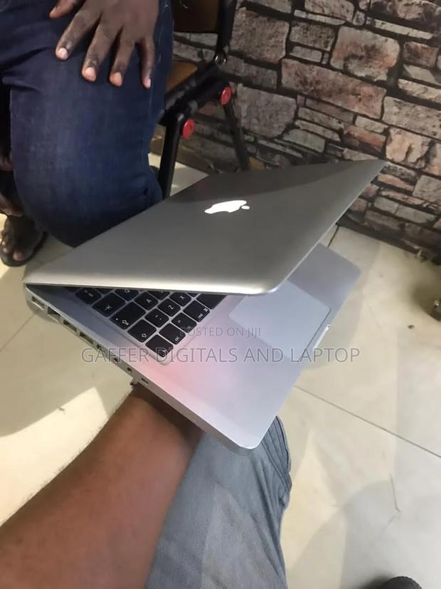 Laptop Apple MacBook 2008 4GB Intel Core 2 Duo HDD 256GB · Photo 2