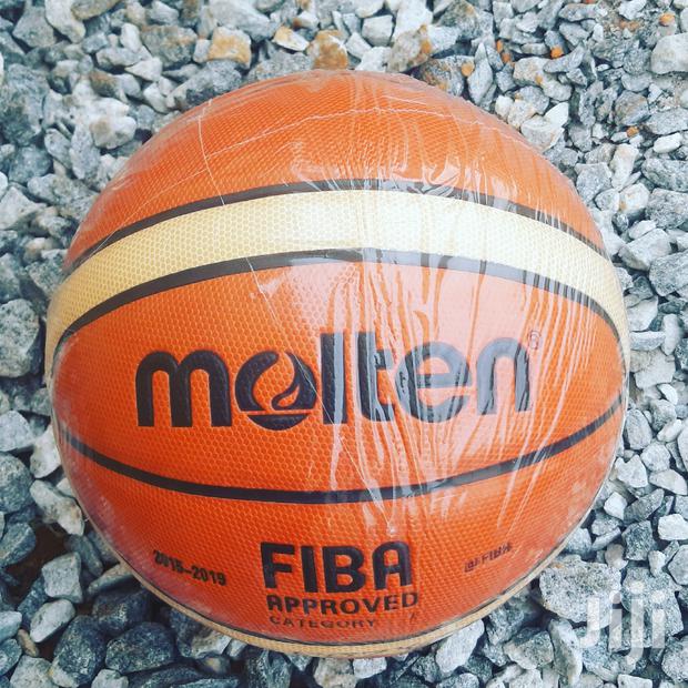 Molten Basketball · Photo 2