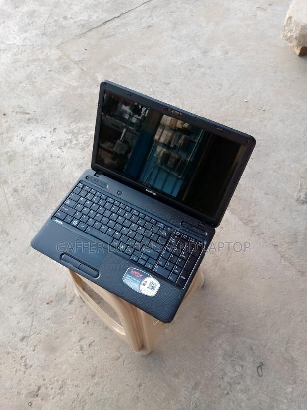 New Laptop Toshiba Satellite C650 4GB Intel Core I3 HDD 320GB · Photo 1