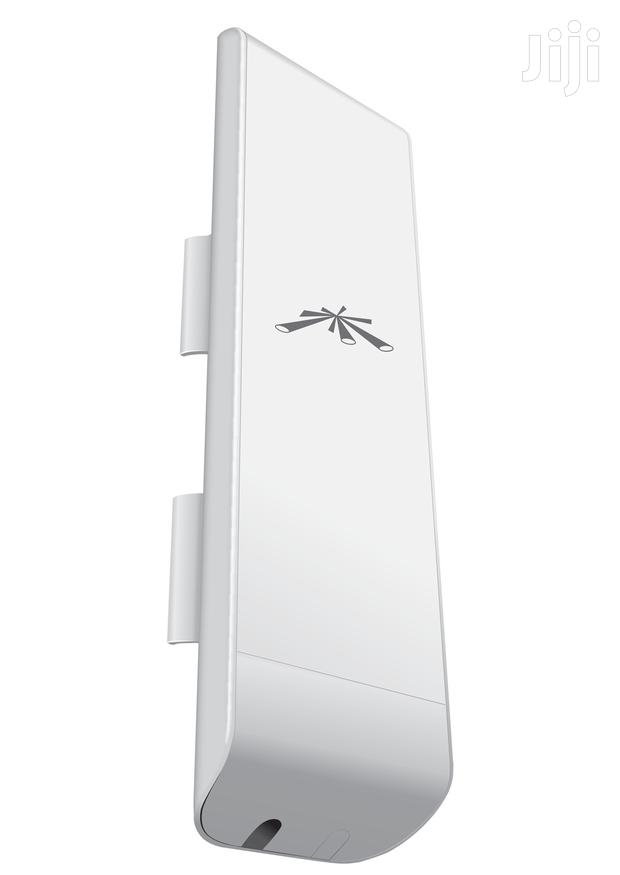 Ubiquiti Nanostation M2 10.4-11.2 Dbi Indoor/Outdoor Airmax · Photo 2