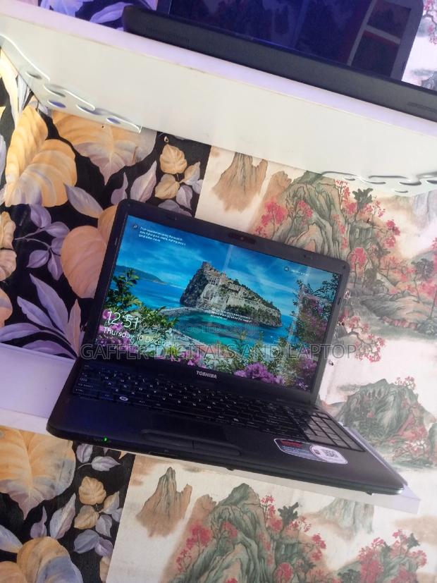 Laptop Toshiba A30 4GB Intel Core I3 HDD 350GB · Photo 2