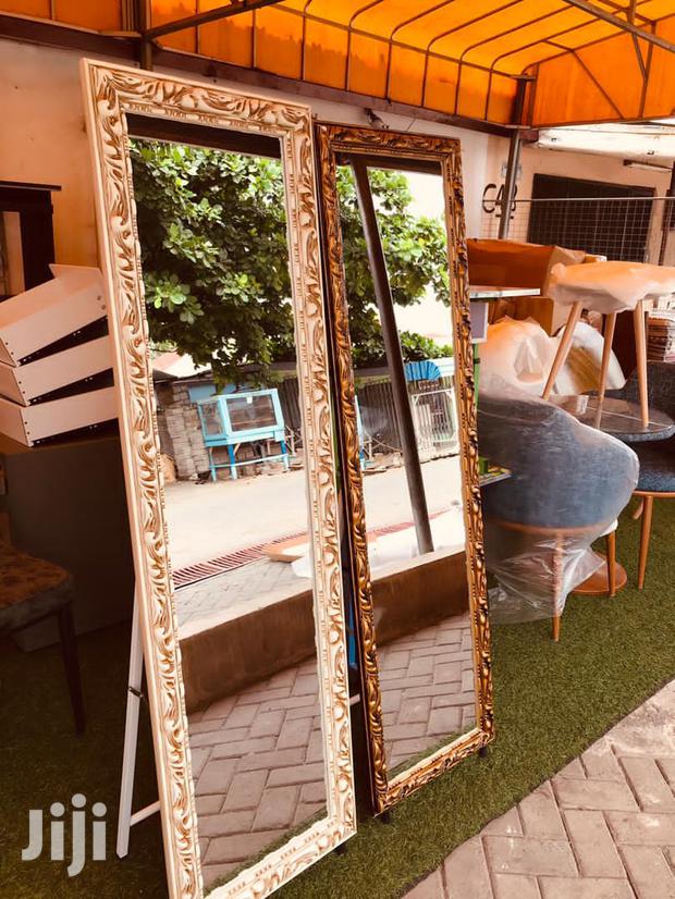 Standing Dressing Mirror · Photo 2