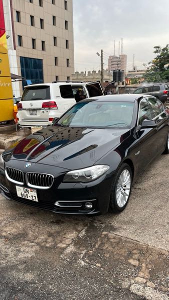 BMW 520i  2017 Black
