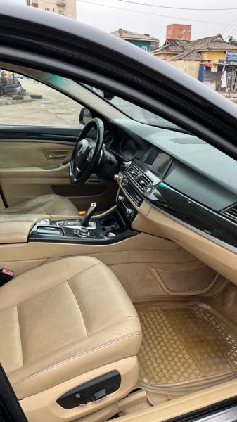 BMW 520i  2017 Black