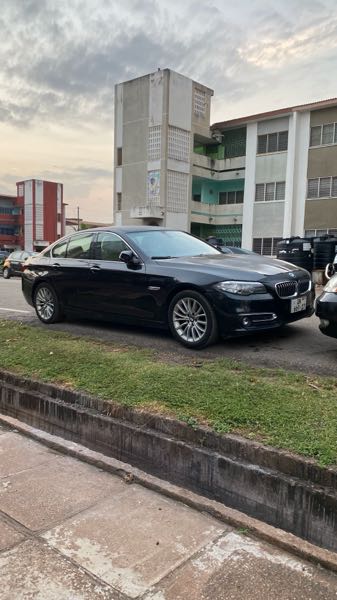 BMW 520i  2017 Black