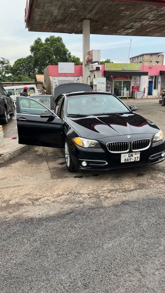 BMW 520i  2017 Black